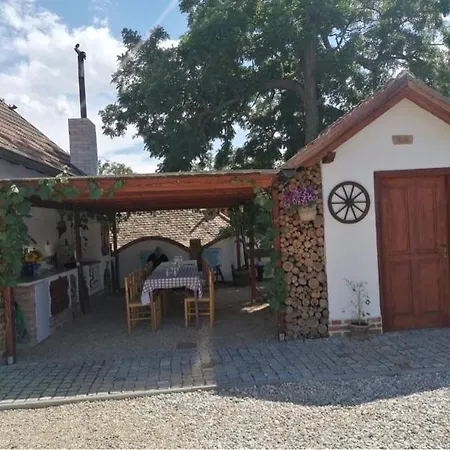 Kouzelna Chaloupka * Dyjakovice