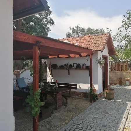 Apartment Kouzelna Chaloupka Dyjakovice